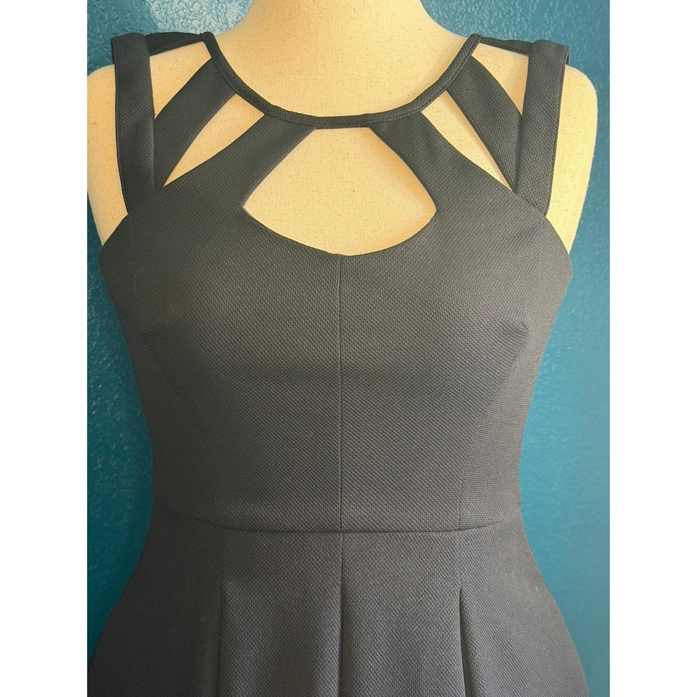 Betsey Johnson Navy Fit & Flare Cocktail Dress | Geometric Cutout | Size 6 - Picture 2 of 11